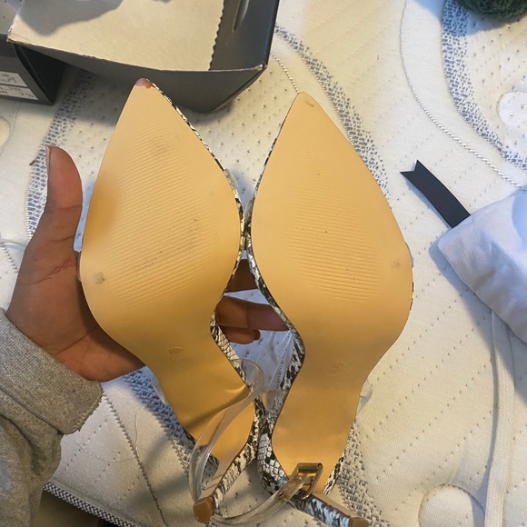 Zebra Pointed heels - Picture 2 of 4